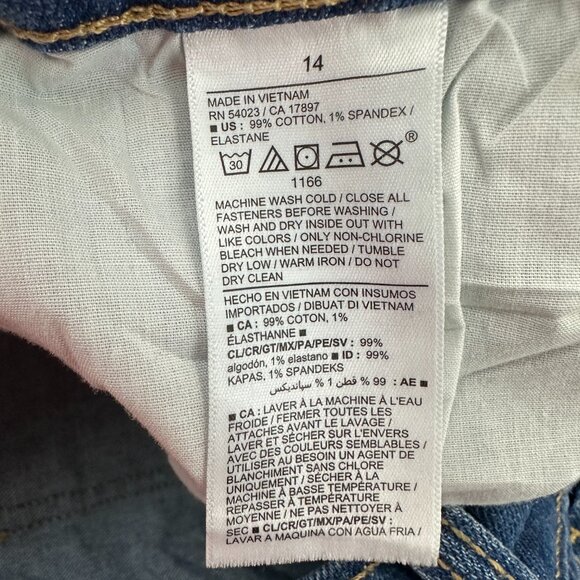 Old Navy Mid Rise Boyfriend Distressed Women's size 14 Dark Wash Blue Denim Jean - Picture 4 of 5